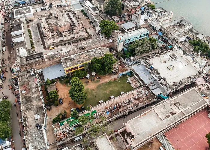 The Hostel Air Pushkar